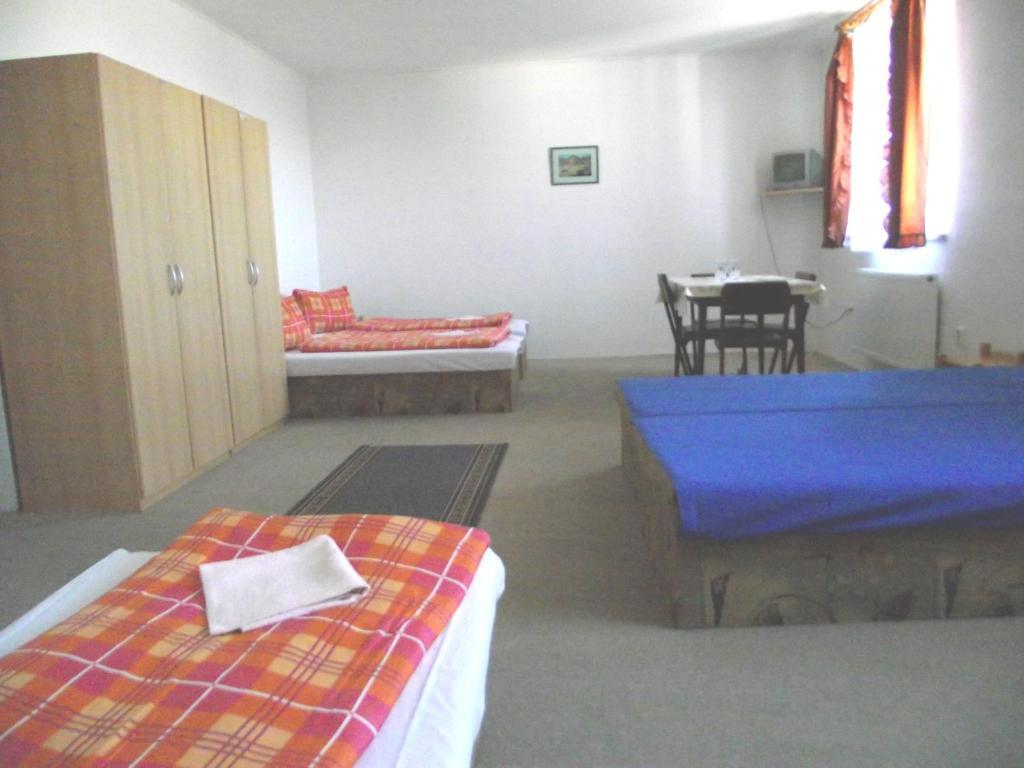 Penzion Slavia Poprad Zimmer foto