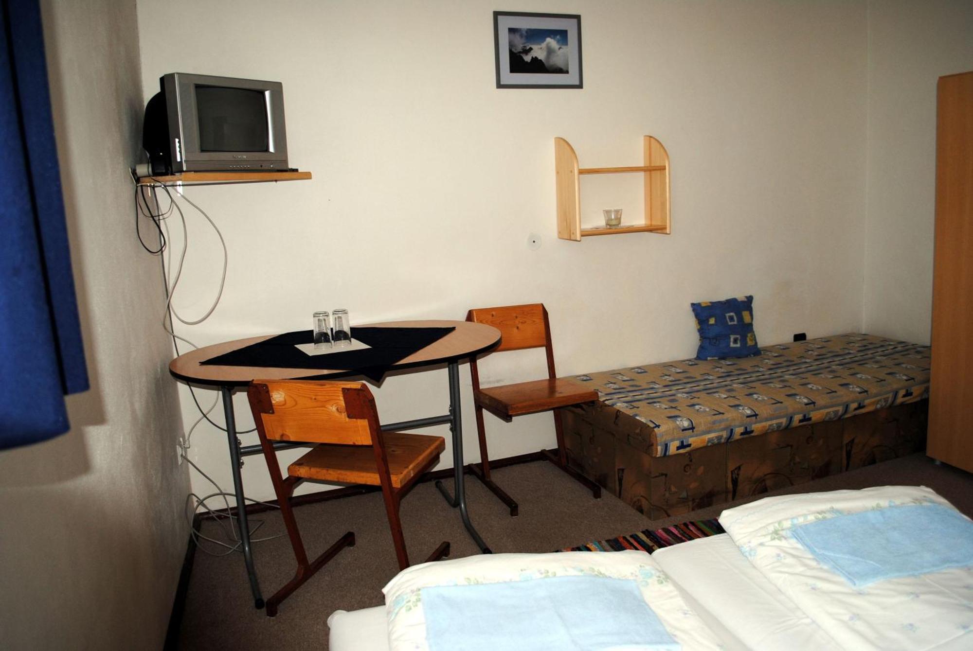Penzion Slavia Poprad Exterior foto